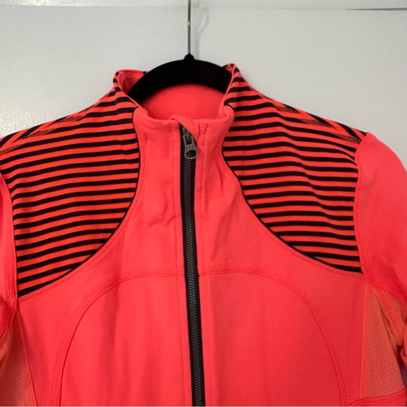 Lululemon Forme Classic Stripe Light Flare Inkwell Zip Front Athletic Jacket 8 - Picture 5 of 11